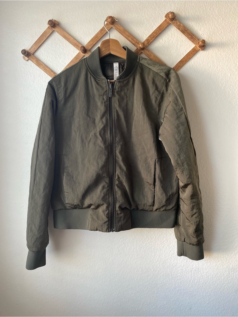 Lululemon Reversible Bomber Jacket Size 8 0live Green (0012)